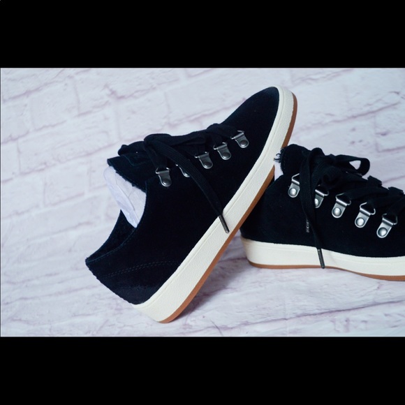 SOLD OUT. - Picture 3 of 7